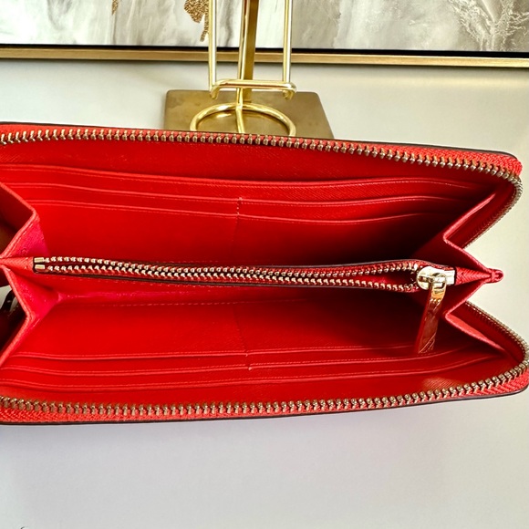 EUC Tory Burch Women's Emerson Wristlet Zip Continental - Picture 7 of 10